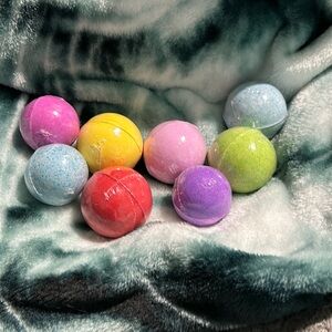 Bath bombs 2 for $3